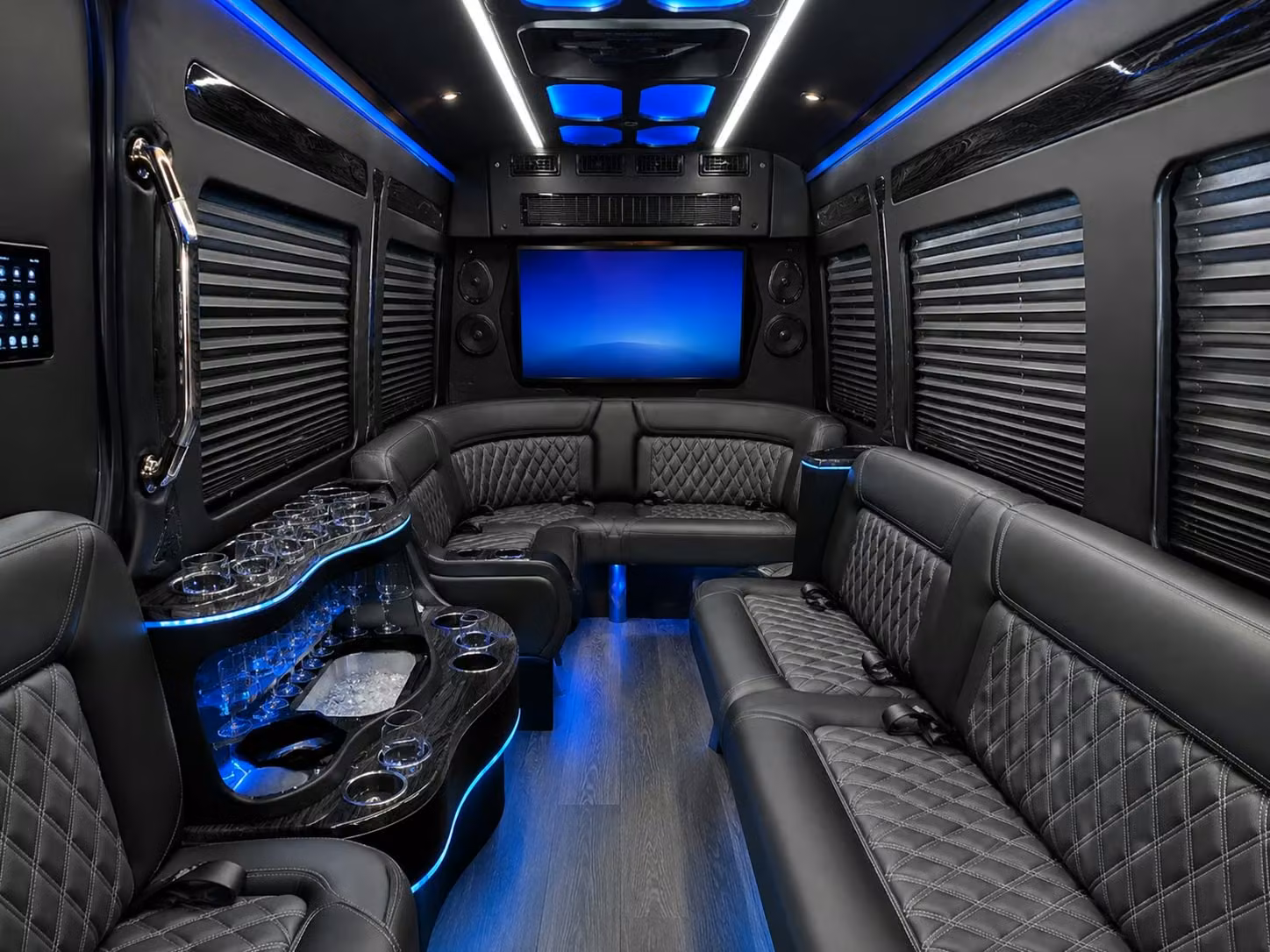 pre prom dinner shuttles and after party rides in peoria are easy to book
