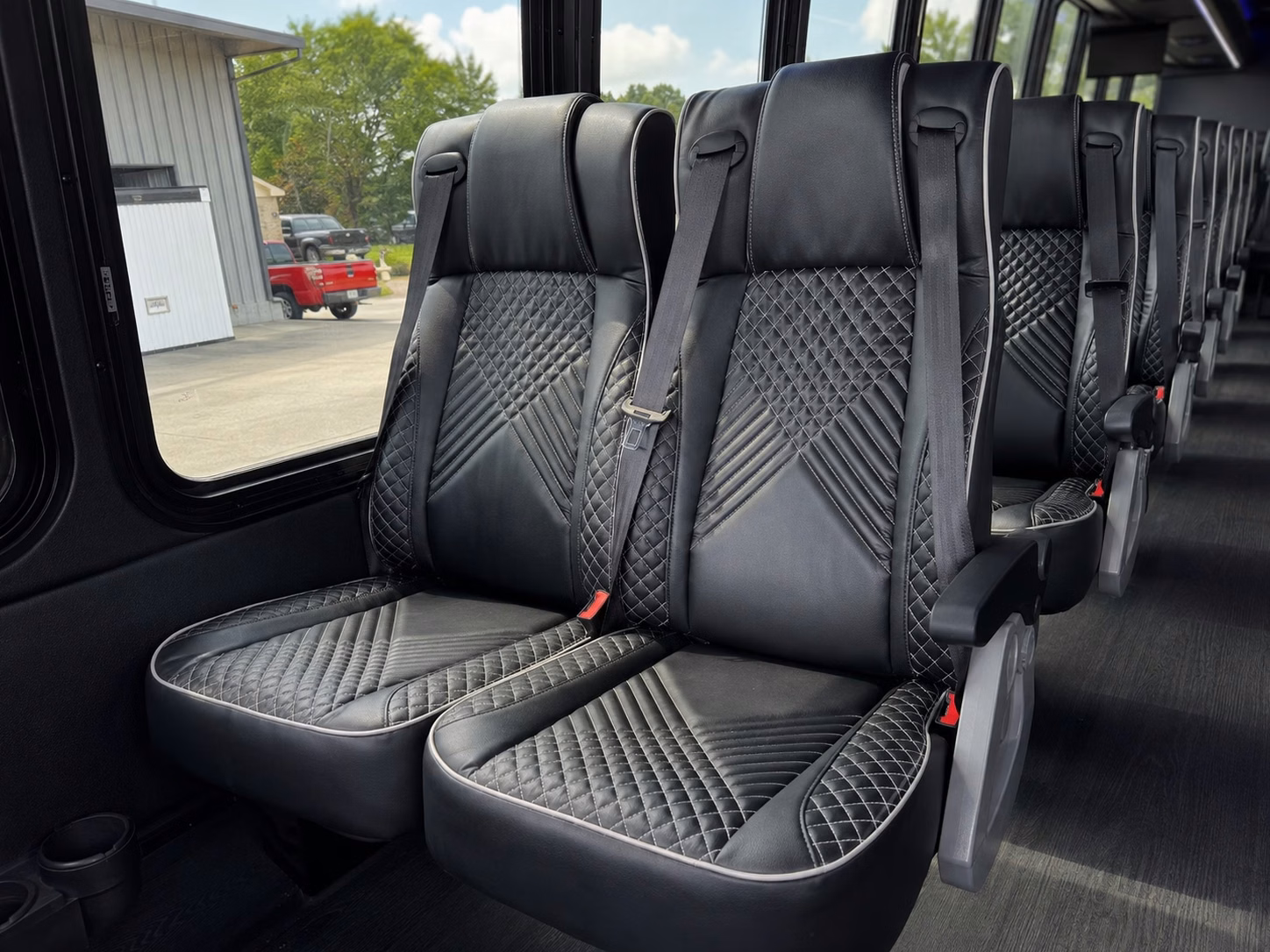 prom transportation in peoria and all the surrounding areas