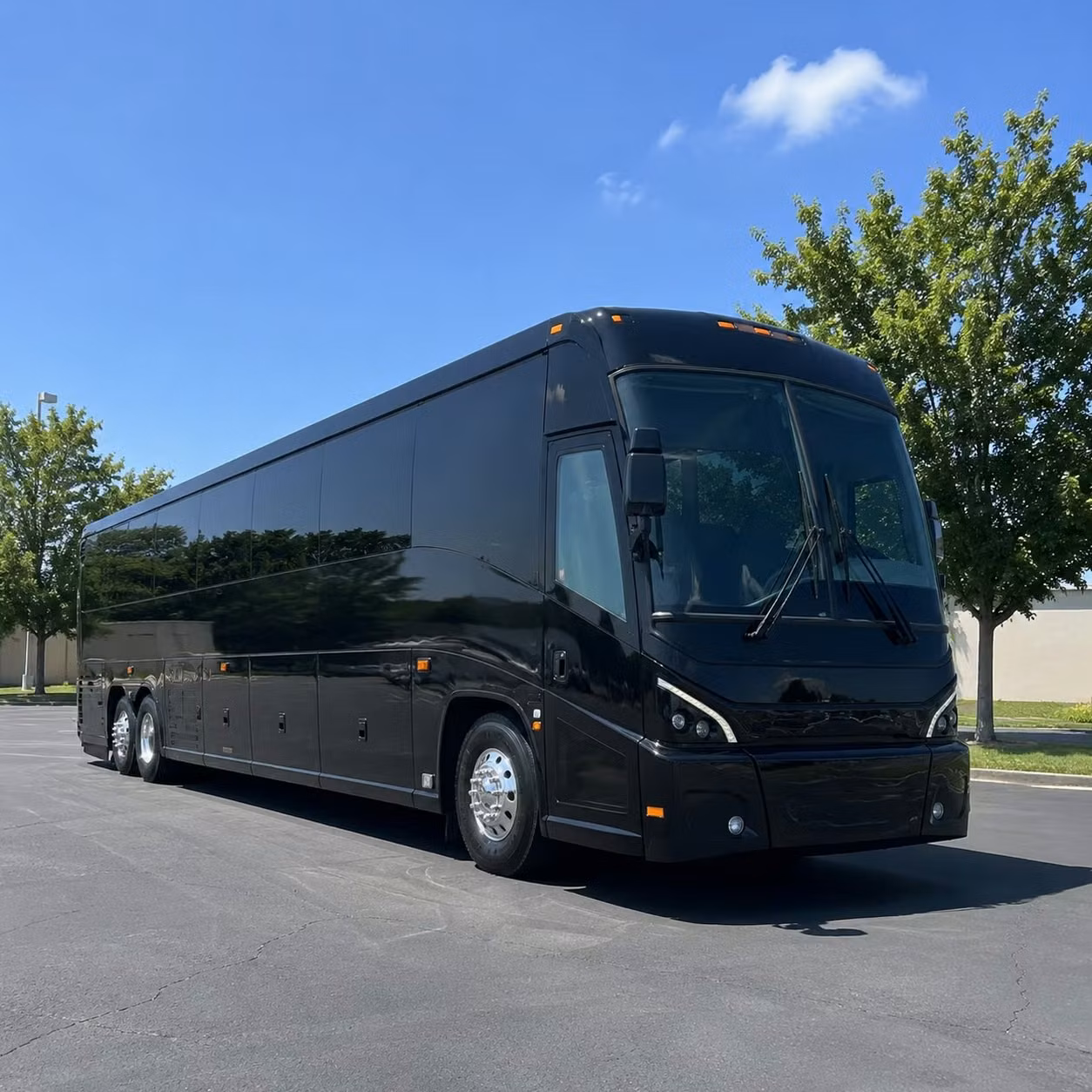 shuttle buses for healthcare workers at peoria area medical campuses