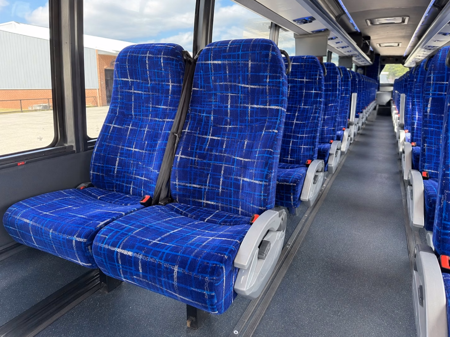 youth travel team and tournament bus rentals in peoria